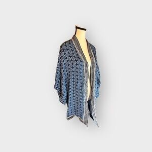 Women’s Ann Taylor LOFT Beach XL Wrap Tessellated Pattern with Contrasting Hem